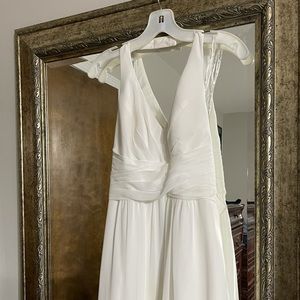 Simple white Ball Gown Wedding Dress